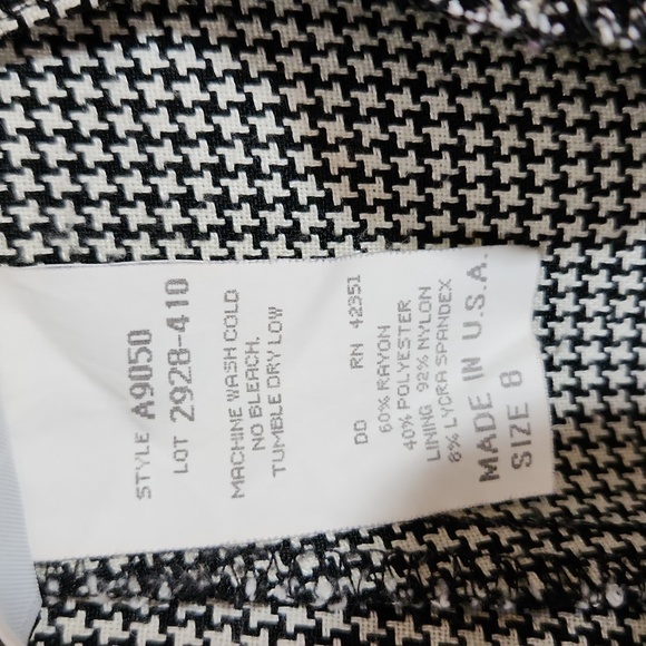 J.R.T. pleated front slacks - Picture 3 of 7